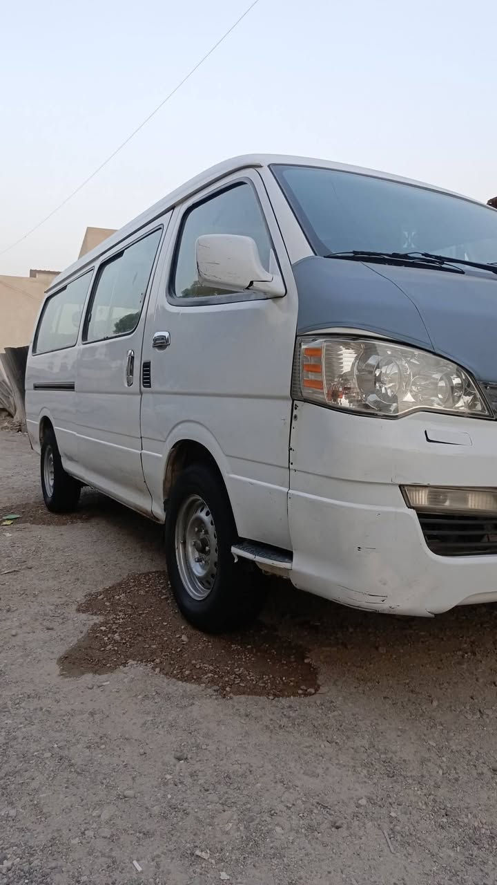 سلام عليكم للبيع فقط بدون مراوس جنبي 2014 مكينة و گير فور واي بعدهن بلضمان منضومة زنون كهربائيتها كلها شغاله  مصفرة هيئة غرامات رقم انكليزي بغداد رقم شاصي نضيف جداً من النجمه للنجمة قطرة خياس مابيها سيارة حلوة و نضيفه دوشمة حلوة تنته نايلون تخم تاير تخم ويل عادي صبغ فقط بالبجم قليل سعر 78 و بي مجال قليل رجاءاً المو شراي لا يعلق مكاني بغداد جسر ديالى للاتصال *********** بي واتس اب ما ارد ع رسائل اتصال فقط
