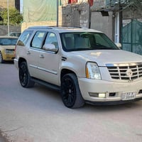 كاديلاك • موديل ٢٠١٠ • فتحة قمره