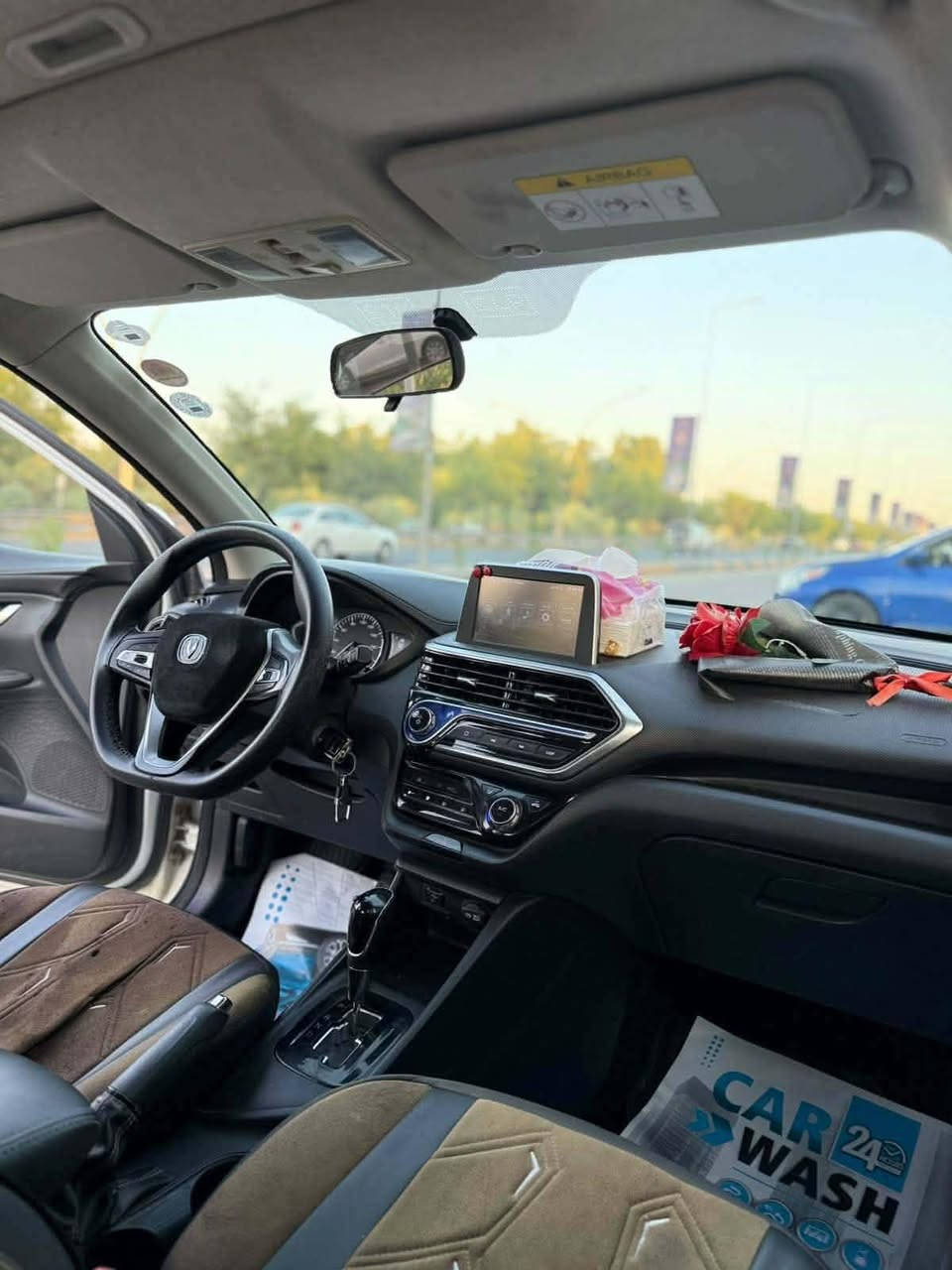 شانجان 2020 فول مواصفات عدا البصمة
بيها طخة شبر بالشاصي ومسحوب بدون لحيم ولا صبغ
وبيها صبغ5 قطع

***********
***********

 السعر    73

