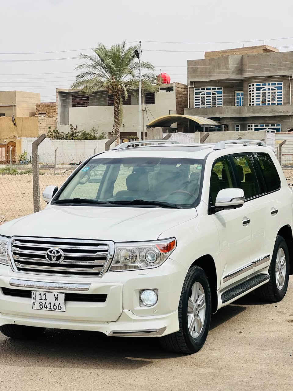 لاندكروزر • ٢٠١٤ • رقم بغداد