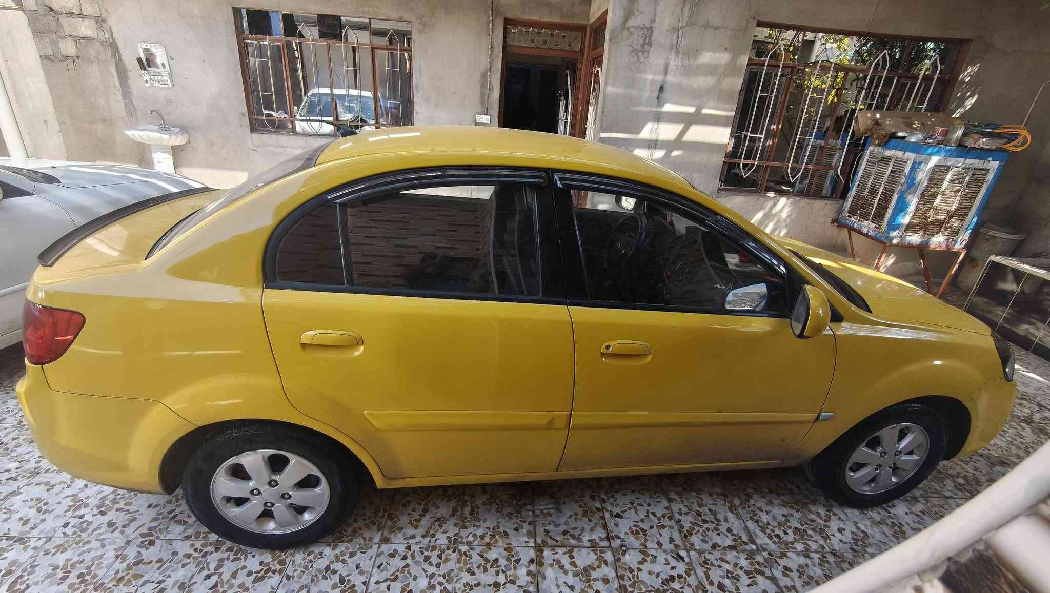 السلام عليكم للبيع كيا ريو موديل 12فول موصفات دخل بريد سياره جهزه ما تصرف ربع عليها ضرر بل بجم بل مصطر بدون شواصي الشواصي شرط سندوك كبس سقف تكم جاملقات خلفيه  بدون معجون خلاص 
مكينه شرط كير شرط هيه صفر غرامات صفر السياره بسمي شرط التحويل كربون بيها مستر 
السعر {78}وبيها مجال قليل مروس فقطك ويه النتره مقدس 
***********

