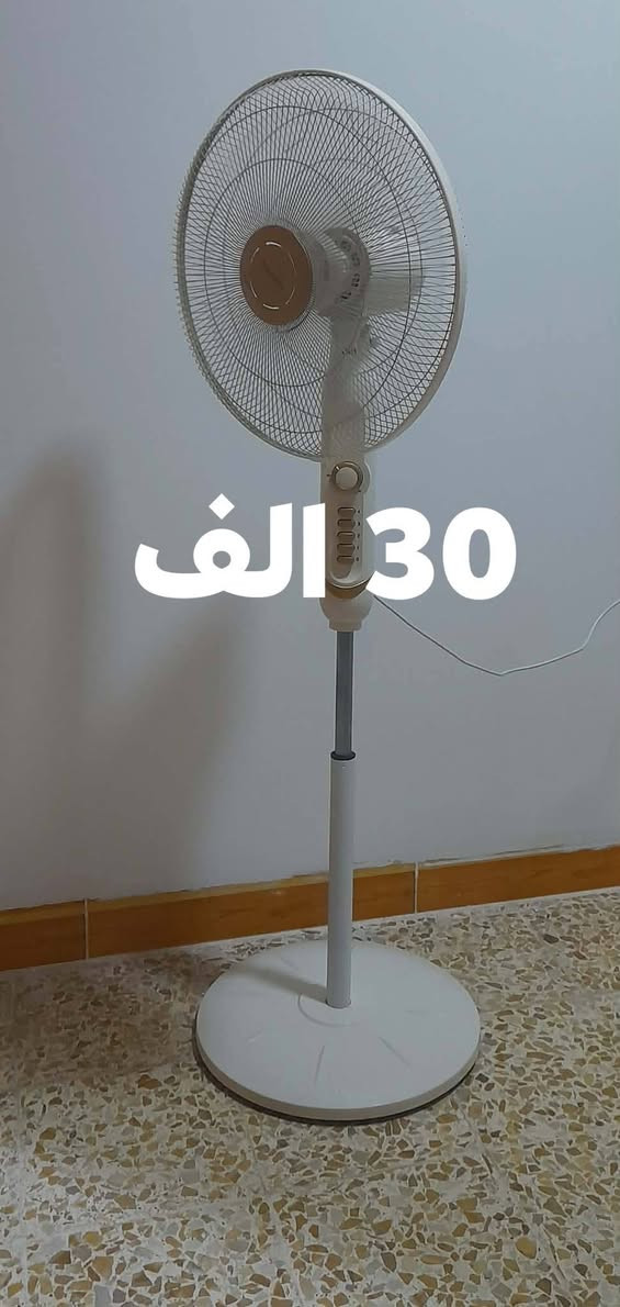 بانكه عاموديه وحوض سمك مع ملحقاته قياس 60 العرض والطول 35 للبيع اسعار مكتوبه عليهم
اتصال ***********
