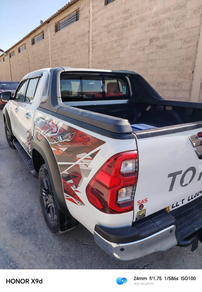 سلام عليكم 
بيع او مراوس 
تويوتا هايلوكس TRD موديل 2023 شمالي مكفولة 
فول مواصفات 6 سلندر ماشية 90 الف 
عنوان الديوانية 
استفسار اكثر اتصال 
السعر 345 وبيها مجال بسيط
***********
