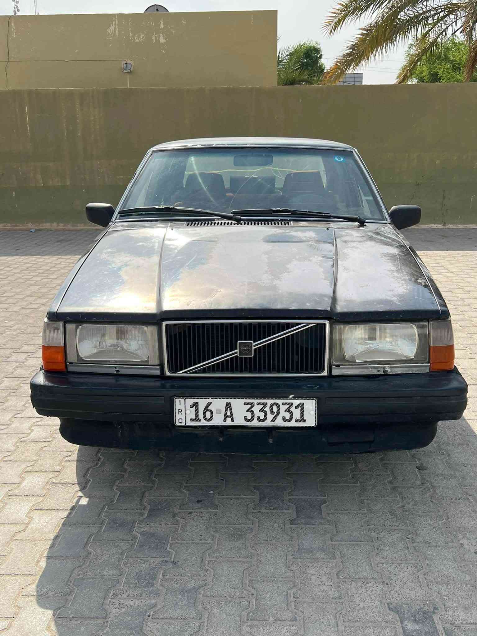 السلام عليكم للبيع فالفو موديل 1988 حجم 740 كير أوتوماتيك مكينة بلادي بخاخ سنويه 2030 ب اسمي السياره السعر 30وبي مجال ***********
