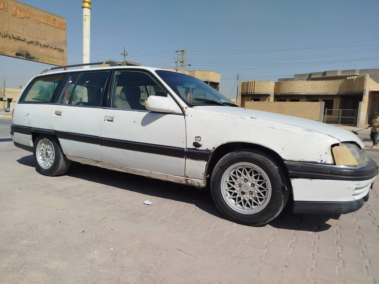 بسم الله الرحمن الرحيم
اوبل اميكا 93 رقم انبار صاحب السيارة يريد تحويل من سكنة الدوز 
تفاصيل السيارة كله واضحه بالتصوير اما المحرك بيه تبخير قليل جدا بدون تنقيص  كير اكسن مابيهن شي تخم تاير 
يحتاج ترتيب للسيارة جانت عند واحد هامله بيه نواقص بسيطه جدا 

عنوان السيارة ذي قار ناصرية مركز 
السعر 25 وبيه مجال بسيط 
***********
