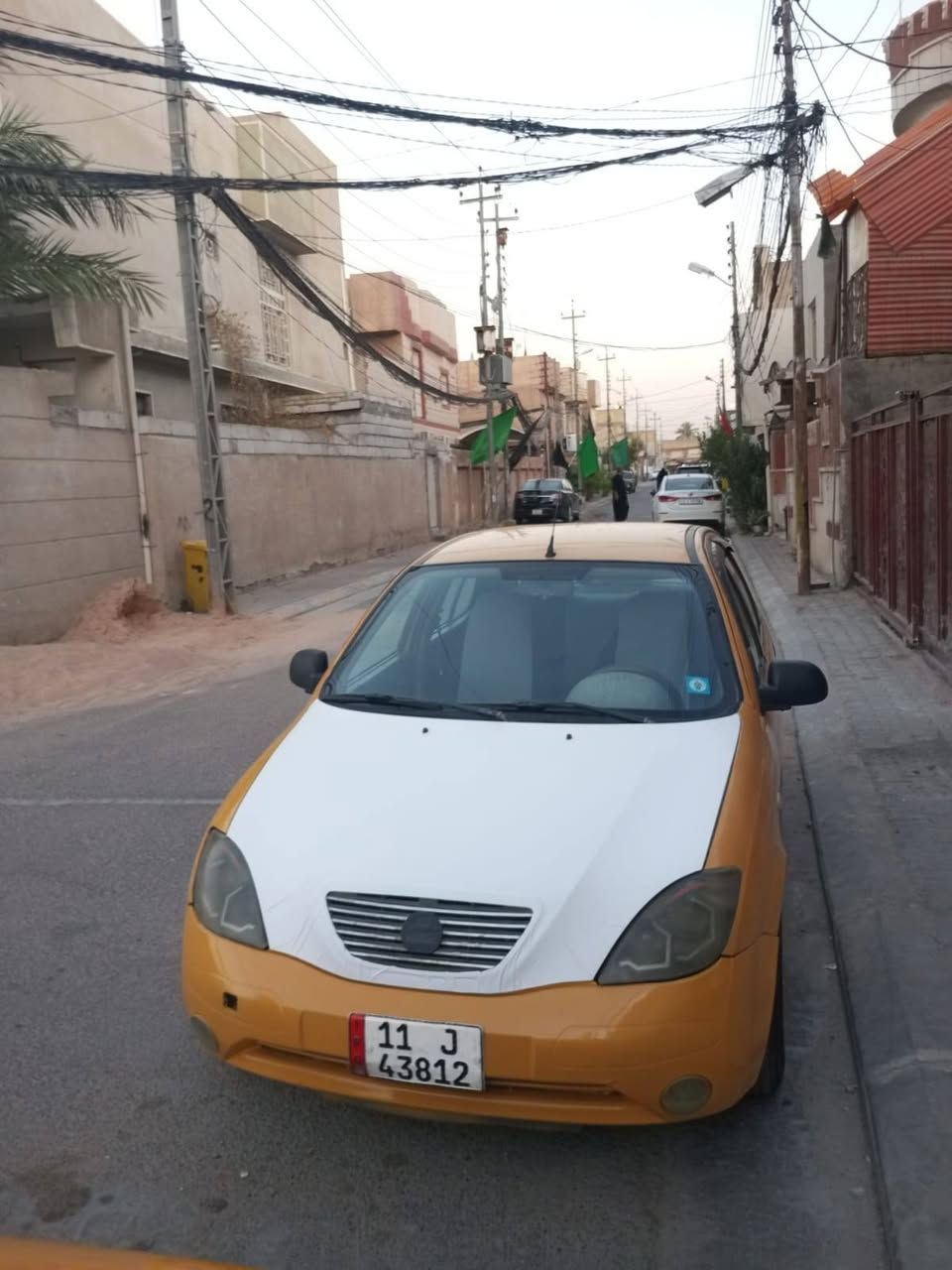 السلام عليكم سياره طيبه للبيع موديل 15 سياره نضيفه حيلل مكفوله من ضربه كير محرك حداديه تخم تاير بل باكيت تبريد شغال ثلج مصفره هيئه و غرامات رقم انكليزي بغداد سعرر 30 و بيه مجال كد جيه مكان كربلاء حي الحر الثوره قرب مطعم علي يوسق رقم الاتصال ***********
