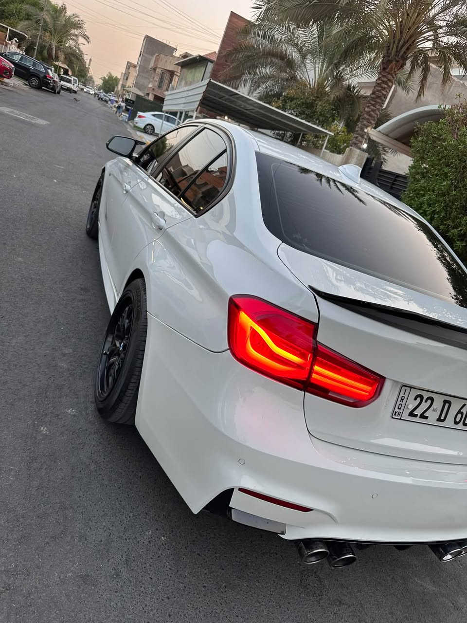 للبيع او مراوس BMW320i رقم اربيل2018  باسمي سنويه وهزه جديدة وباج تضليل 80/100جديد سياره مصروف عليه هوايه كير محرك صدر تخم تاير جدد مواصفات فول عدا الفتحة مقاعد جلد  ذاكره كهرباء تدفئه مقاعد دشبول دجتل 5مودات متغير 4اوضاع قيادة لدات داخليه تضليل اصلي امريكي بي ظمان سنه لايات LEDدواره  ويل كب تو سايز اصلي رياضي دعميات m3 داخل مغلف كاربون فيابر دركه ستيرن كاربون فيبر  شفتات بالستير سستم سماعات 🔊 boos السعر 150ورقه مكان السياره بغداد اليرموك للاتصال *********** صبغ جاملغ وبنيد فقط
