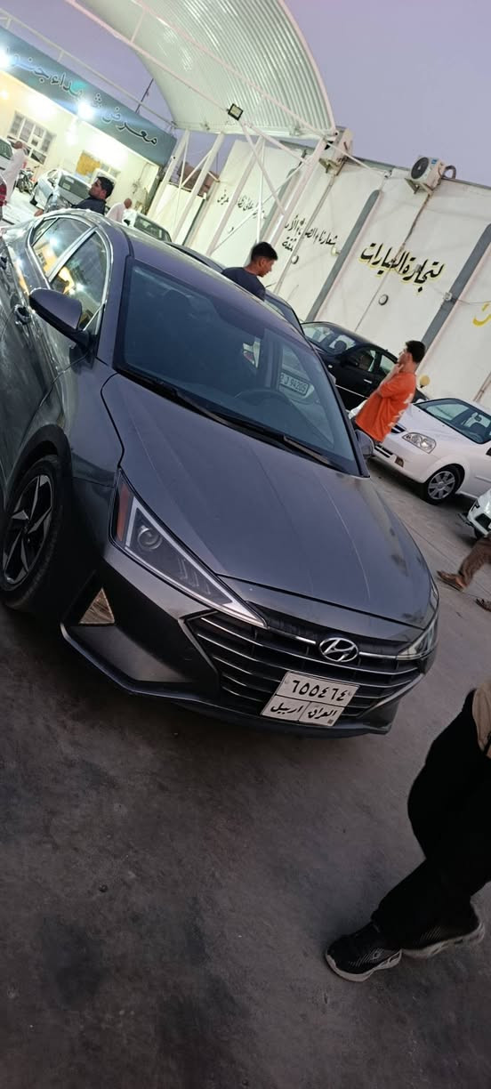 ارخص سعر بالعراق 109$
النترا 2019 جاملغ وحافه البوند صبغ شرط بدون قطرة داخل وبيها حالوب ماشيه 90 ألف السياره كلها بشرط 
مكان السيارة معرض شهداء جنوب الموصل للتواصل 
*********** واتس آب
