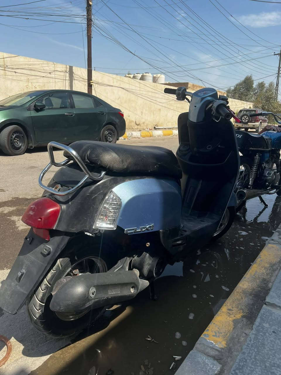 ماكس بوليسي مزودة لبيع 🚩
محرك 55 شلعة ومعدل كاملة اي نقص مابية كهربائيات كاملة نكرة سلف 
مزودة ويالة نجمة ⭐ اصليات 
يدات بريك RS
فج بريك رياضي 
قطرة دهن رياضي
الدراجة كاملة من كلشي 
السعر: 700 وبية مجال 
📍العنوان:  ناصرية مركز
التواصل: *********** متواجد واتساب وماسنجر
