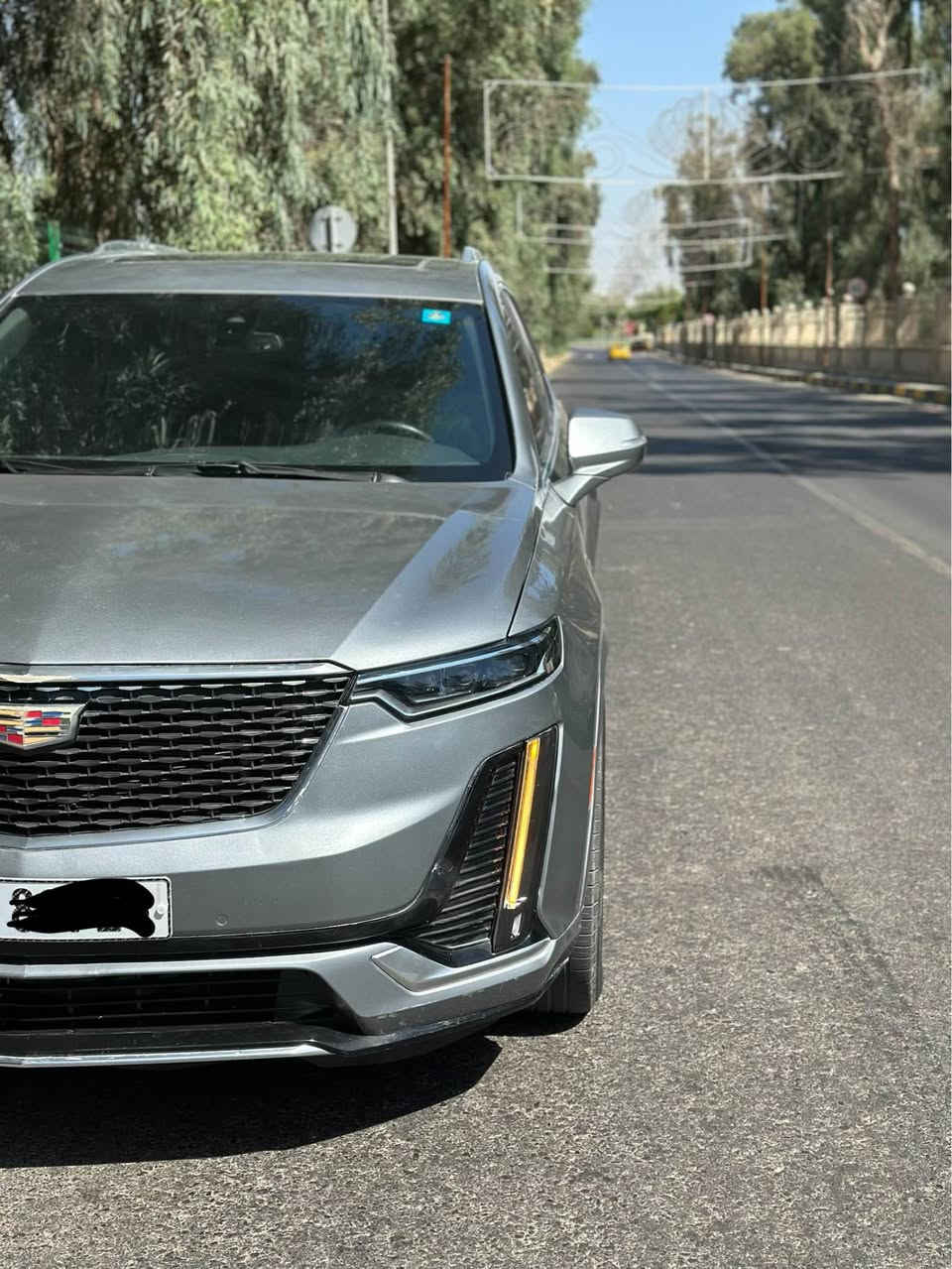 السلام عليكم 
‏Cadillac XT6 2024 Premium Luxury Plus 
فول للاخير 1/1 
الشراي يتصل ***********
***********
بيع او مراوس حسب القناعة
 محرك  V6 3.6  يولد 300 حصان 🐎 مع كير اوتوماتيكي 9 سرعات 
رقم شاصي مرفق بالصور بيها 3 قطع صبغ  وحافة باب سايق 
مرقم نينوى شهداء 
الموصفات
⭕️ كشنات اسود مع صاج 
⭕️ شاشة رقمية للعدادات عدة انماط حسب نمط القيادة 
⭕️داتا شو تعرض السرعة ومعلومات الطريق ع الزجاج الامامي 
⭕️شاشة ايباد مع خرائط 
⭕️ويل حجم 19 كروم
⭕️ شحن لاسلكي 
⭕️ نظام صوت boss 13 سماعة
⭕️ 4 كشنات كهربائي + تدفئة + كشن سائق مساج + كشنات امامية تبريد + كشن سايق خزن ميمون وضعيتين
⭕️ كامرا 360 درجة 4 كامرات
⭕️ رادار امامي جانبي 
⭕️ حساس امامي + خلفي
⭕️ مراية ذكية عاكس للضوء
⭕️ سقف بانوراما 
⭕️ اوتو بارك 
⭕️ اتو هولد + اوتو بريك + اوتو اينجن
⭕️ سايد بريك بصمة
⭕️ مانع انزلاق
⭕️ تحديد مسار 
⭕️ دفع امامي
⭕️ تبريد قطعتين
⭕️ مري قلاب عند الرجوع للخلف + اشاير بالمري 
⭕️ترحيب ابواب ومري 
⭕️ بردات للنوافذ الخلفية
⭕️ صندوق كهرب
⭕️مانع تصادم امامي (FCA) ومانع تصادم خلفي (RCCA) مع ميزة التوقف والايقاف (SCC w / S&G)
⭕️ مساعد الشعاع العالي (HBA)
⭕️ نظام تحذير إنتباه السائق (DAW)
⭕️ شاشة عرض المحيط (SVM)

مكاني موصل 
الشراي يتصل *********** موصل, نينوى
