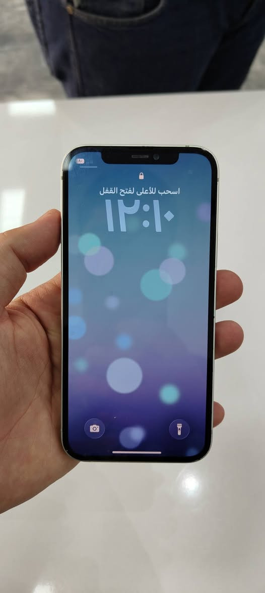 السلام عليكم
12 عادي  امريكي 
.
ذاكره  128 
.
بطارية 93 
.
مبدل شاشة اصلية تفصيخ فقط. 
فيس شغال 
.
السعر 350 الف 
.
***********
