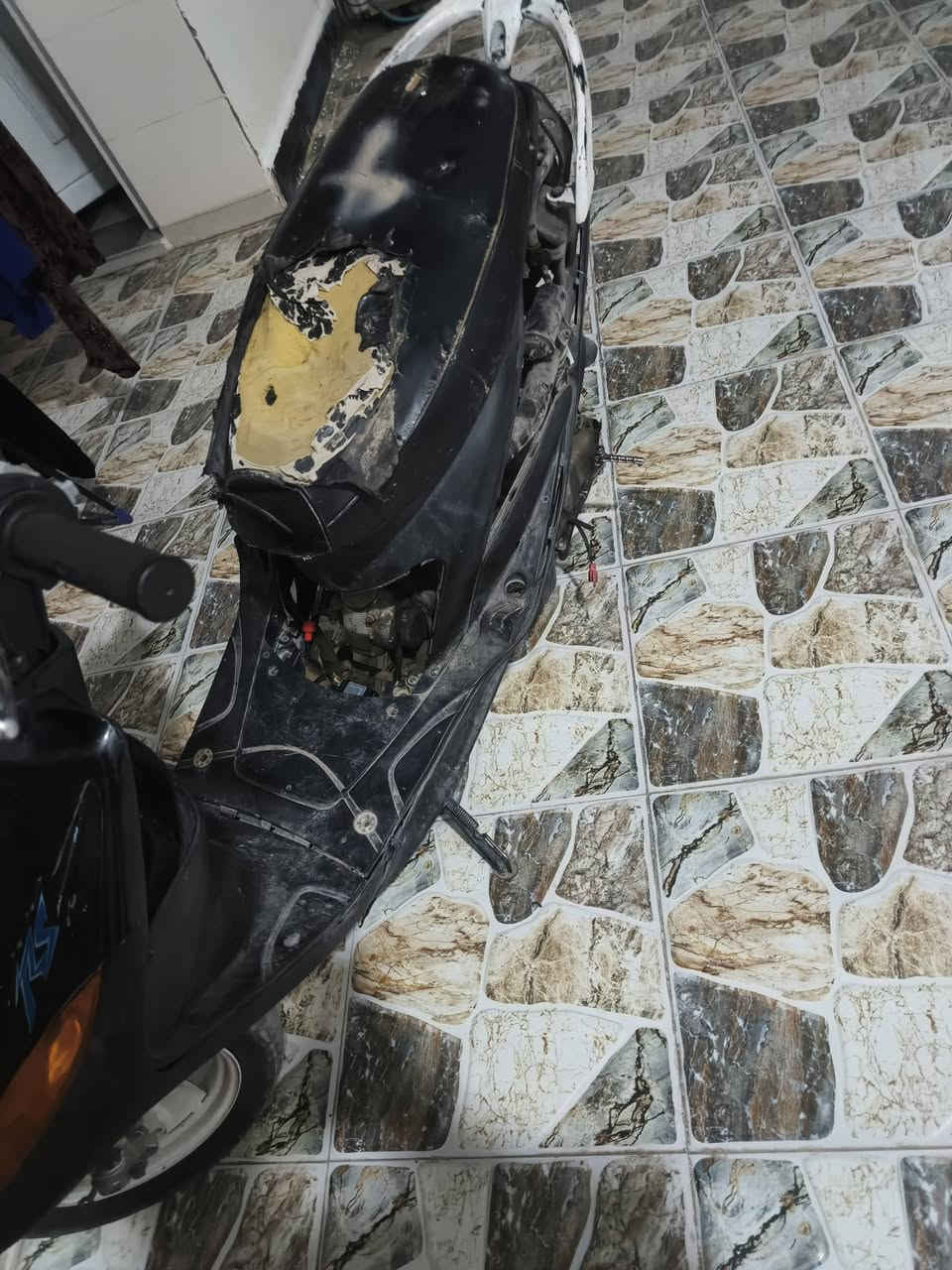 للبيع  ماكس عدله للبيع شعله ومعدل بس يردله ترتيب كفرات كامله دراجه كلجات رياضي شيال رياضي الرقم ***********مكاني ديالى بعقوبه
