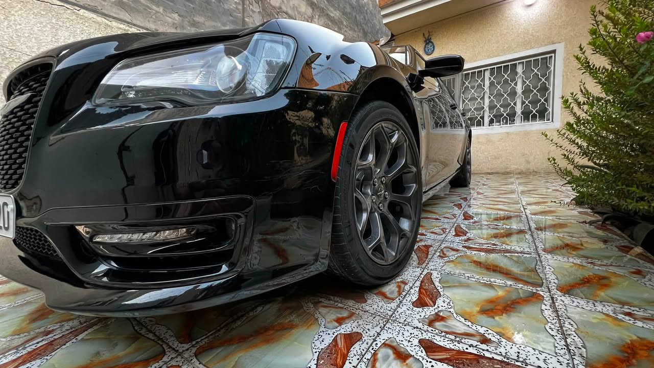 السلام عليكم
اوباما 2019S كفالة عامة 
 فول عدا الرادار 
ماشية 94 كيلو 
رقم دهوك بأسمي
بابل حله حي نادر قرب مجسر نادر  
***********
