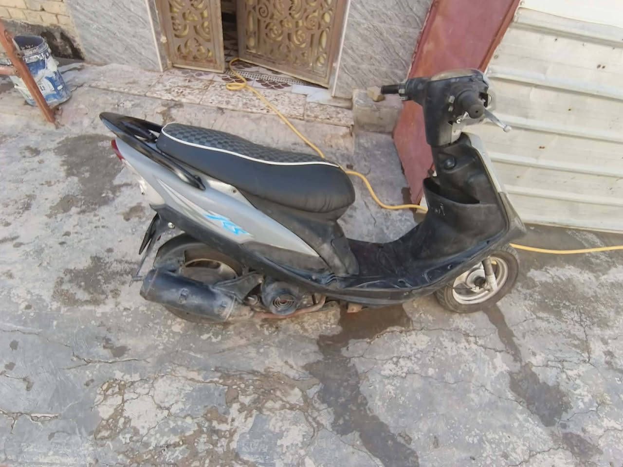 سلام عليكم دراجه ماكس عدله لبيع 
ما مفتوحه فقط 
كلاجات مبدل بيهه 
سعر 350 
رقم الهاتف ***********
