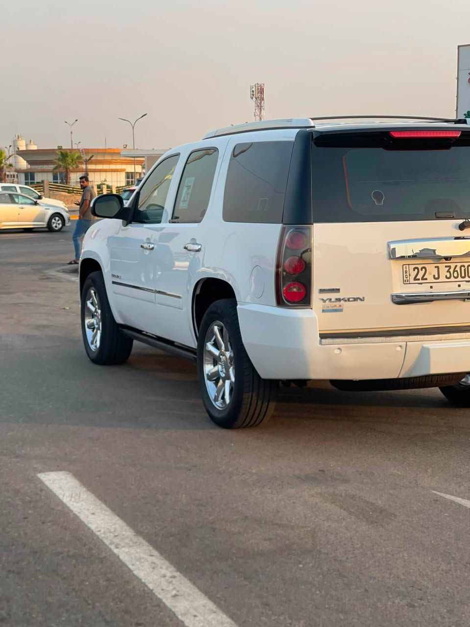 سلام عليكم جمسي DENALI
2011
رقم أربيل  
محرك 5300
صبغ فقط والباقي كفاله  
محرك كير حداده بلشرط 
عنوان بصره 
رقم الهاتف :***********
سعر :195
