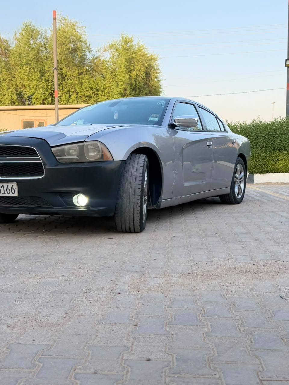 سلام عليكم جارجر مديل 2013 السياره فور ويل وملغي الفور ويل  فول عدا الفتحه كير طياره تدفئه كشنات  شاشه جبيره  كير مكينه خير من الله  طابه للعراق كفاله بل عراق بيها تبديل صار باب وجاملغ جهت السائق رقم سليمانيه انكليزي السياره ب130 وبيها مجال مكان السياره نجف رقم ه‍ ***********
