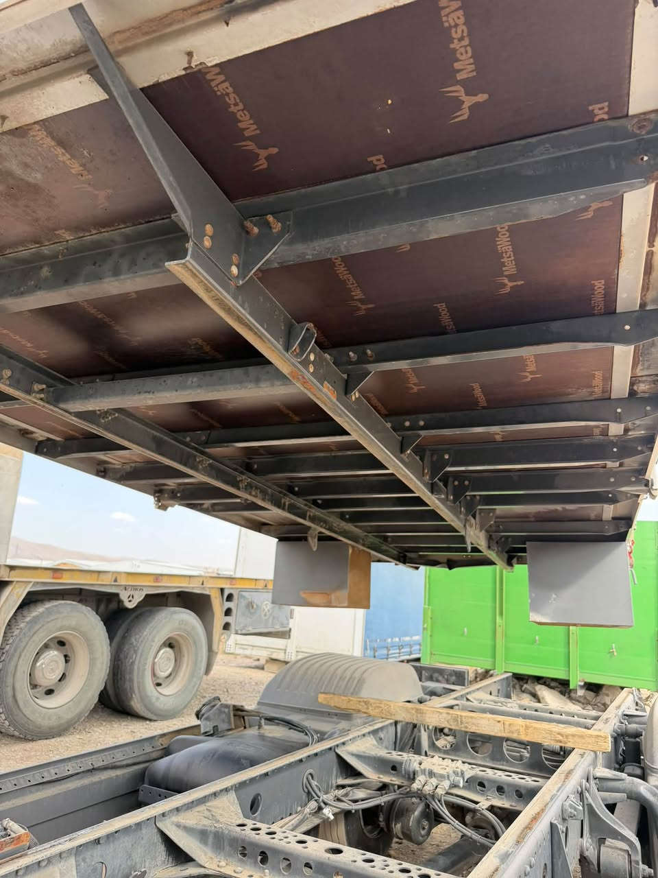 شاحنة • للبيع • ٥٫٢٠م
