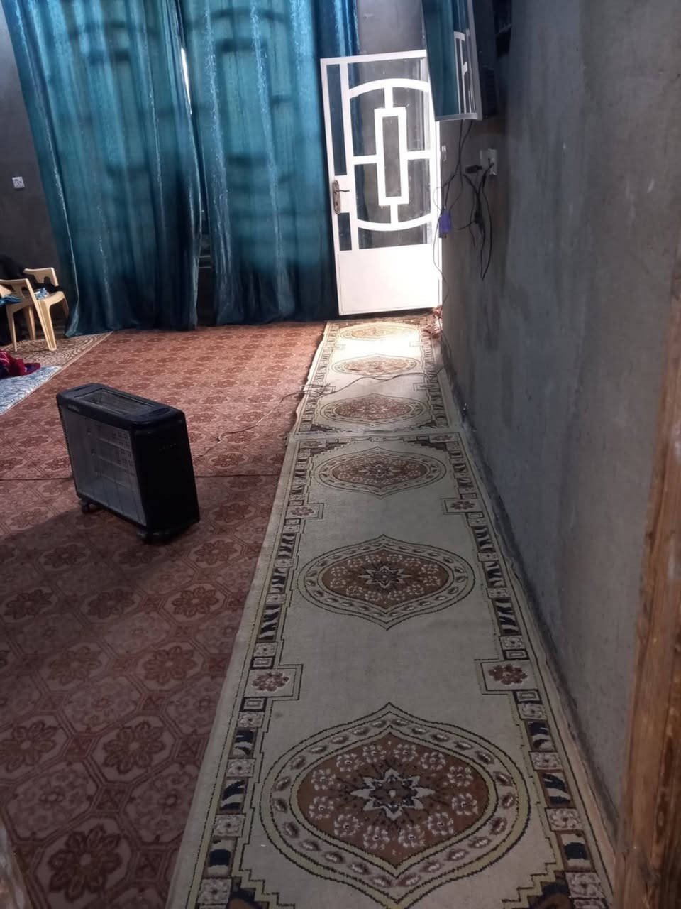 بغداد • ٢٥٠م • قريب الشارع العام
