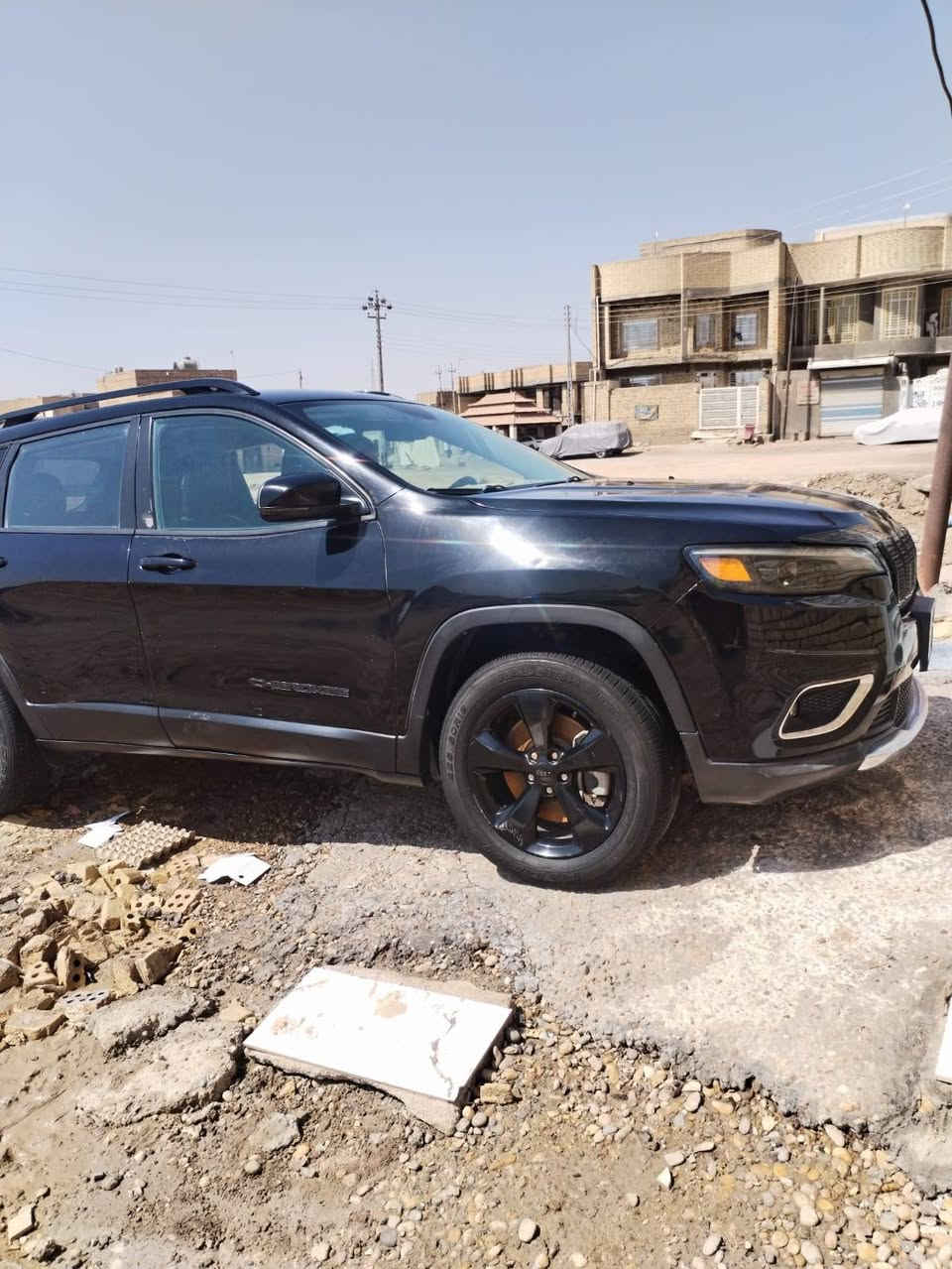 سيارة جيب موديل 2019 بصمة تدفئة وتبريد حدادية نظيفة وتخم تاير جديد وباتري جديد مكينة وكير جدد حساس رادار *تفتي فور ويل تحكم ستيرن كشن كهربائي كشنات جلد الحادث موجود السنوية بأسمي 2031 رقم دولي السعر 135وبيه مجال الإتصال على الرقم ***********
