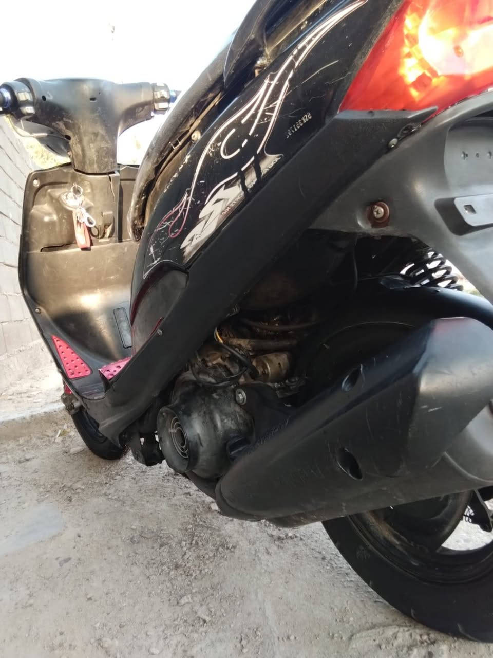 سلام عليكم دراجه ماكس عدله لبيع دراجه نضيف تخبل مكان بغداد الشعب السعر 400وبيها مجال رقم ***********
