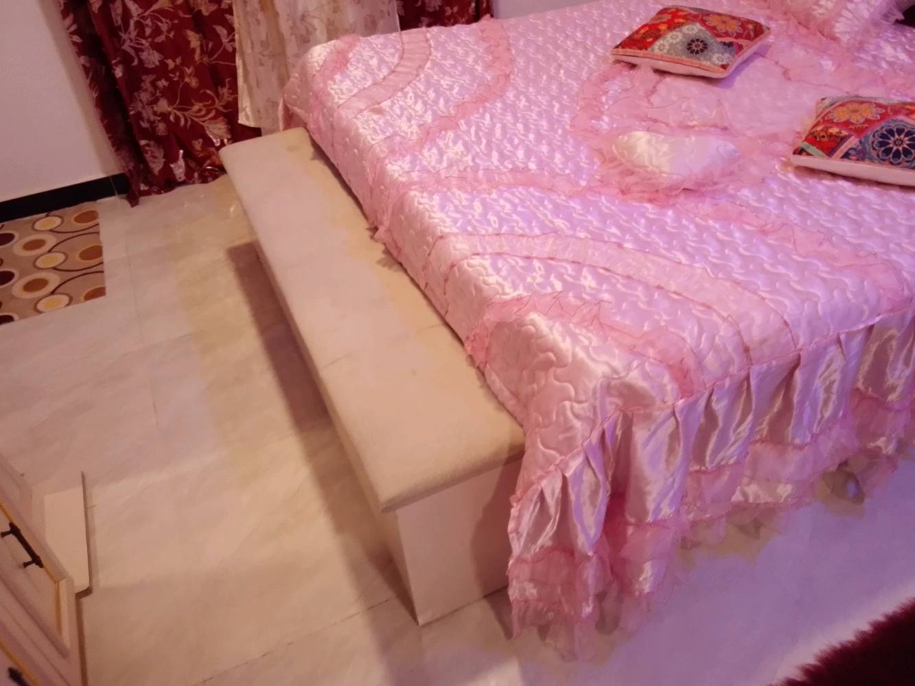 غرفه • للبيع