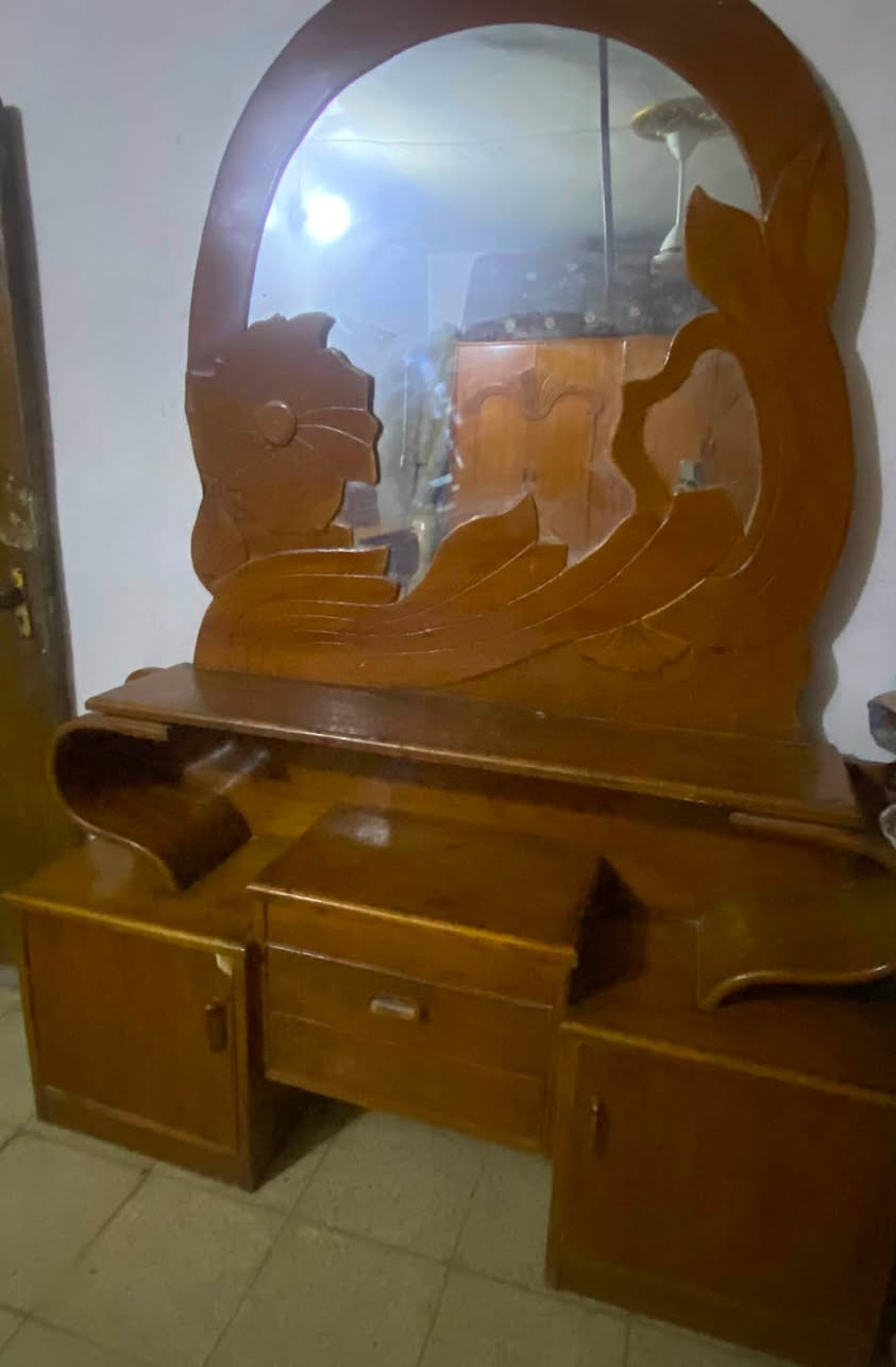 غرفه نوم • خمس قطع • نجاره