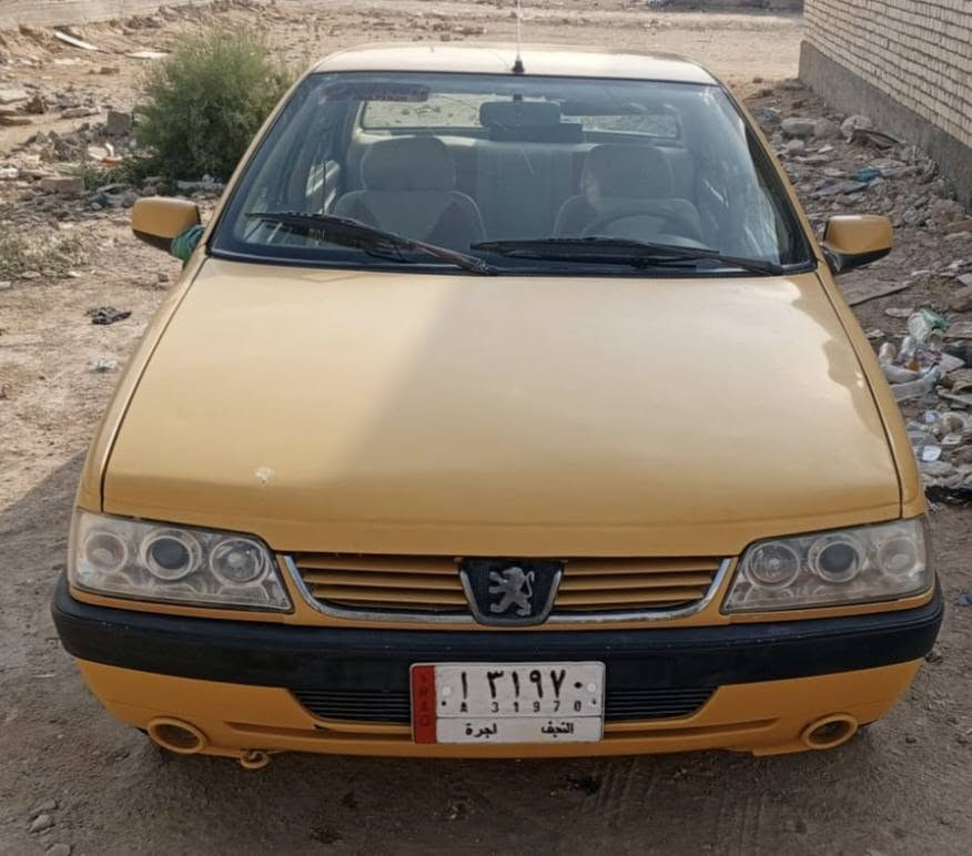 سلام عليكم. بيجو لميس موديل 16 رقم نجف الماني سنويه ال ٢٨. كفاله من الضربه والمعجون فقط مكانات بيها صبغ مكينه كير حداديه حلوات مصفره مرور عليها فقط هيئه حسب الاتفاق. مكان السياره ديوانيه الإتصال ***********.   السعر ٣٥

