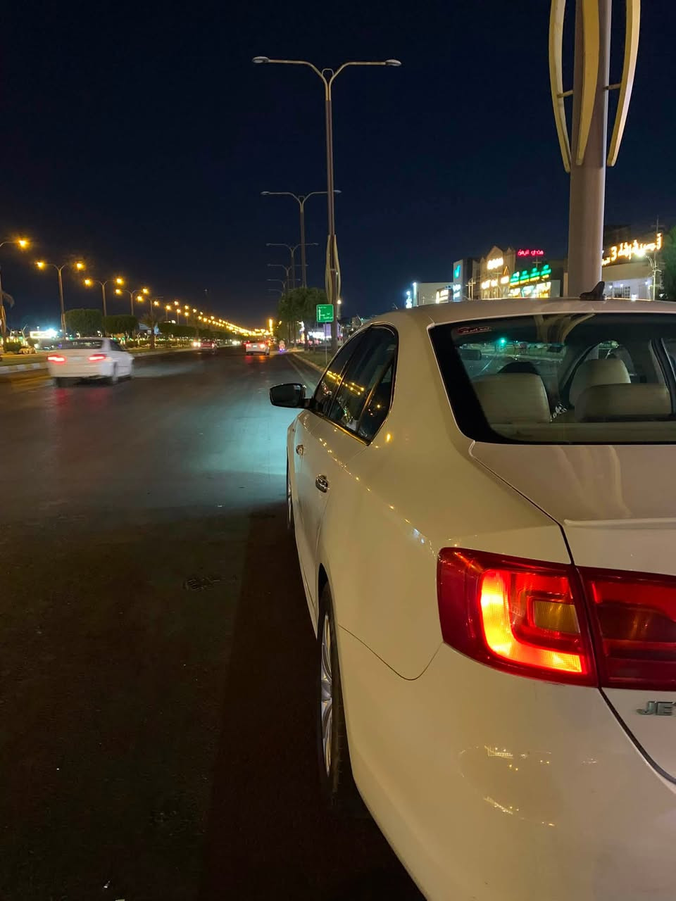 السلام عليكم
VW جيتا 2014 1.8 turbo 
رقم بغداد 
السونار موجود ويه الصور
السيارة بإسمي تحويل ثاني يوم 
***********
90$
