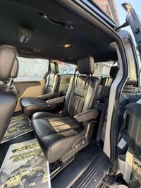 دوج كرفان  ٣٦٠٠ مكينه ٧ راكب ١٤٥ ورقه ٢٠١٩ بيع او مراوس 07731198248 بغ...