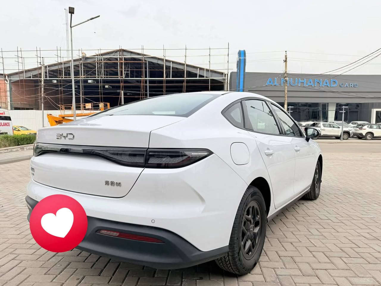 بي واي دي سيل 05 2025
للبيع  ماشيه ٢٢ كيلو   ٦٠٠٠كيلو على الكهرباء و ١٥٠٠٠على البانزين  السياره مرقمه وجاهزه بغداد باسمي وكامله اي نقص مابيه السيارة كفاله عامة على وضع الشركة  مكان السياره الناصريه الشطره 
***********
