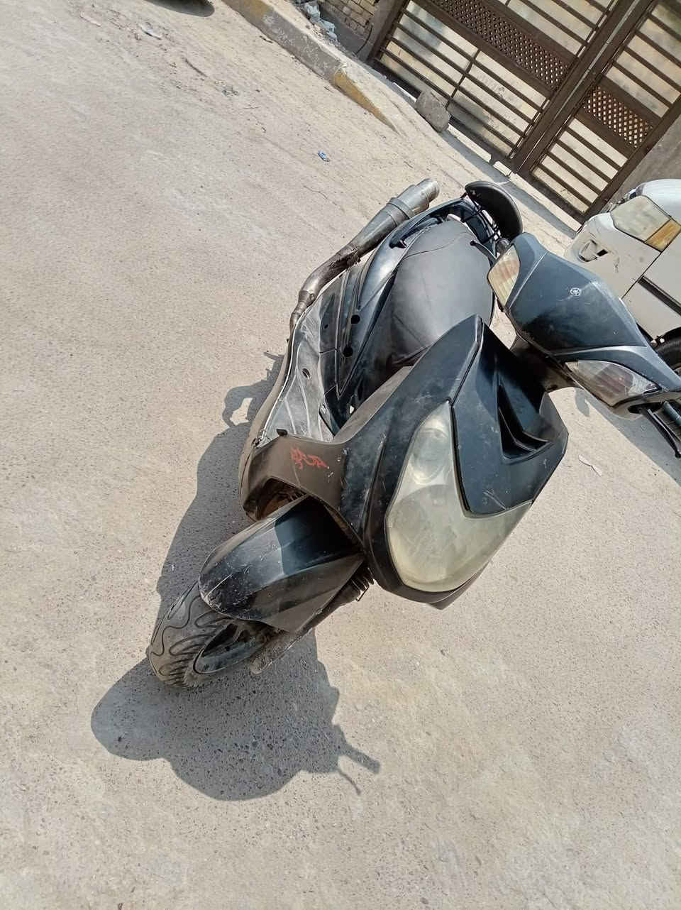 السلام عليكم ورحمة الله وبركاتة دراجه سكنس فحل نكره سلف الدراجه خير من الله اي نفص مابيهة الدراجه مزوده تزويد خارجي  الرقم واتساب *********** السعر 750وبيهة مجال
