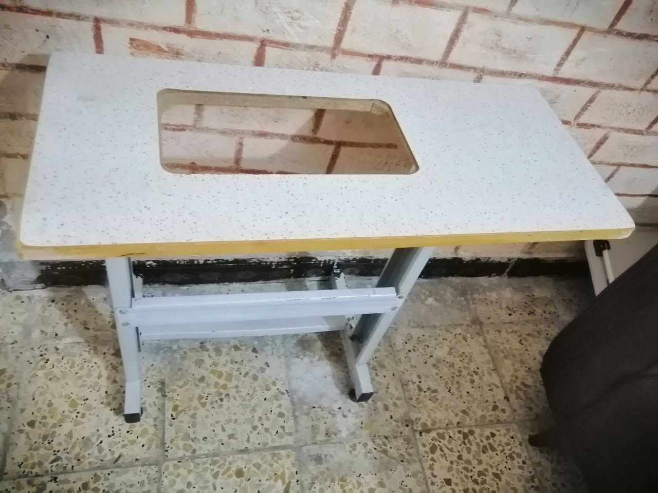 السلام عليكم
اغراض للبيع
المكان الديوانية/  الجلبية 
للتواصل   ***********
