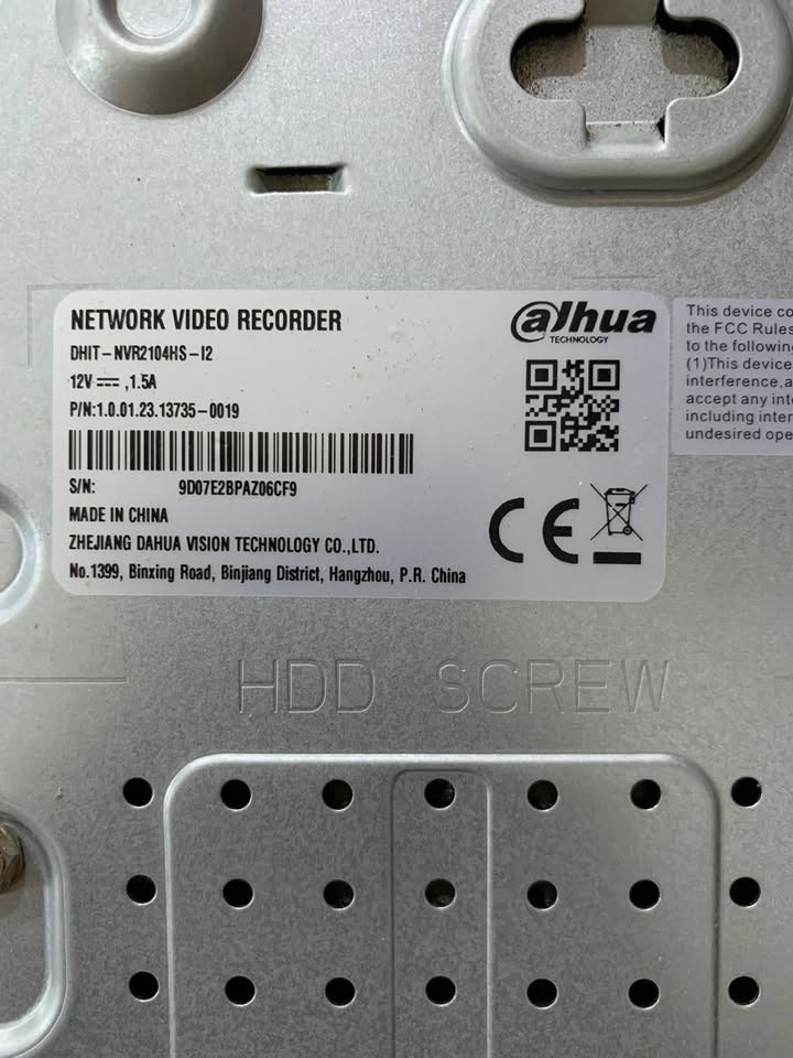 كاميرات دهوا ip عدد 3 5mp-4k
-جهاز nvr (هارد خزن )
-جهاز Switch power 
 - جهاز ubs
مستعملات قليل جدا مع كافة الملحقات 
السعر 375 
للاستفسار *********** - العنوان حلة
