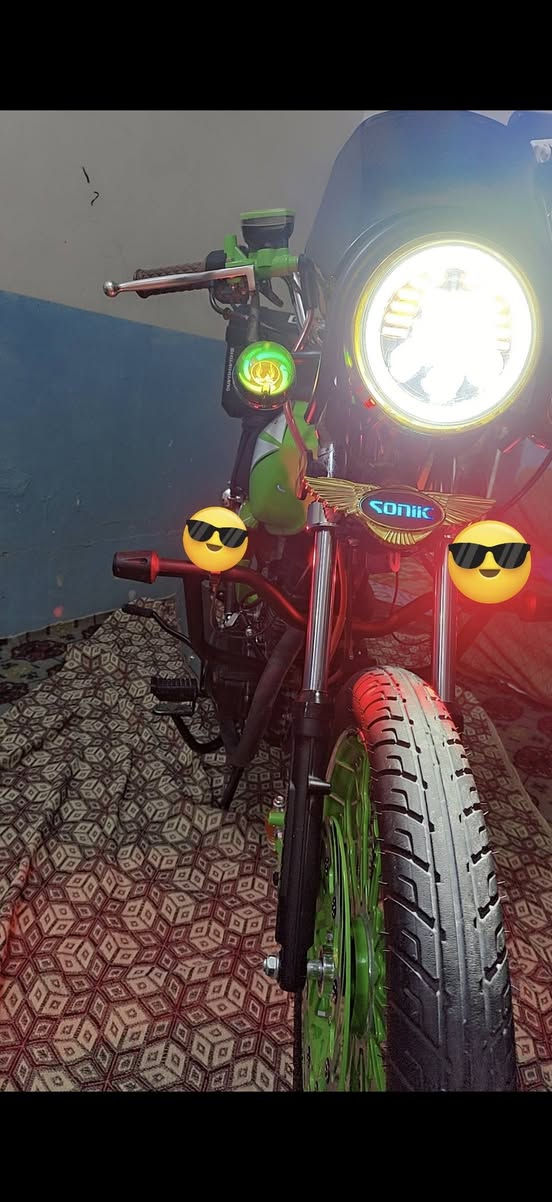 سلام عليكم دراجه للبيع 
دراجه سولنك N MAX 

موديل 2025 شهر 9

أوراق سكنر 

وكيلها بلحله 

سلف هندر 

خمسه كير كيرها نضام ام زت بلادي 

محرك 200 ضاغطه وزنجيل 

كلشي علا وضع البلاد بلاديه بالكامل 

الدراجه شوفت عينك حلوه ونضيفه 

جديده الجاملغ مفتوح موجود تاخذه وياها 

صندوق GS وياها 

فقط نقص باتري ما يشتغل 

المكان النجف الأشرف عمود 1 بلحولي 

شراي تفضل خاص او واتساب   ***********
