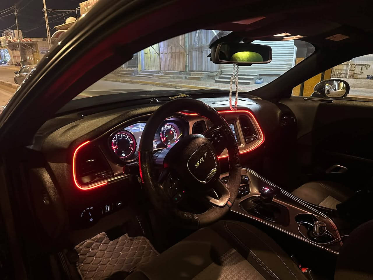 السلام عليكم
مراوس مع جارجر حديث وانطي فرق
جالنجر موديل sxt 2022
بغداد باسمي تحويل مباشر 
سنويه لل 2029
رقم بغداد انكليزي بسمي 
بصمه ٢ تشغيل عن بعد
شاشه كار بلي
تحكم ستيرن
تبريد قطعتين
كامره خلفيه دواره
منضومه زنون
ويل ٢٠مال gt
هيتر مري 
مري متحسسه للضوء
ماشيه ٦٧ km
حجم المحرك 3.600 
السياره كير مكينه حداديه  مكفوله
كربلاء او حله
السعر ١٧٣وبيها مجال
الهاتف ***********

2C3CDZAG8NH128690
