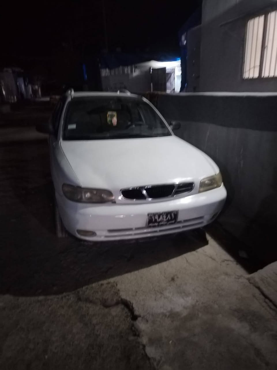 سياره ستيشن دايو نوفرا 
ارام بلاستيك اربيل 
كير عادي كير محرك بشرط 100فيتر 
مكينه 16
سعر 22 فيها مجال  *********** السليمانية, العراق
