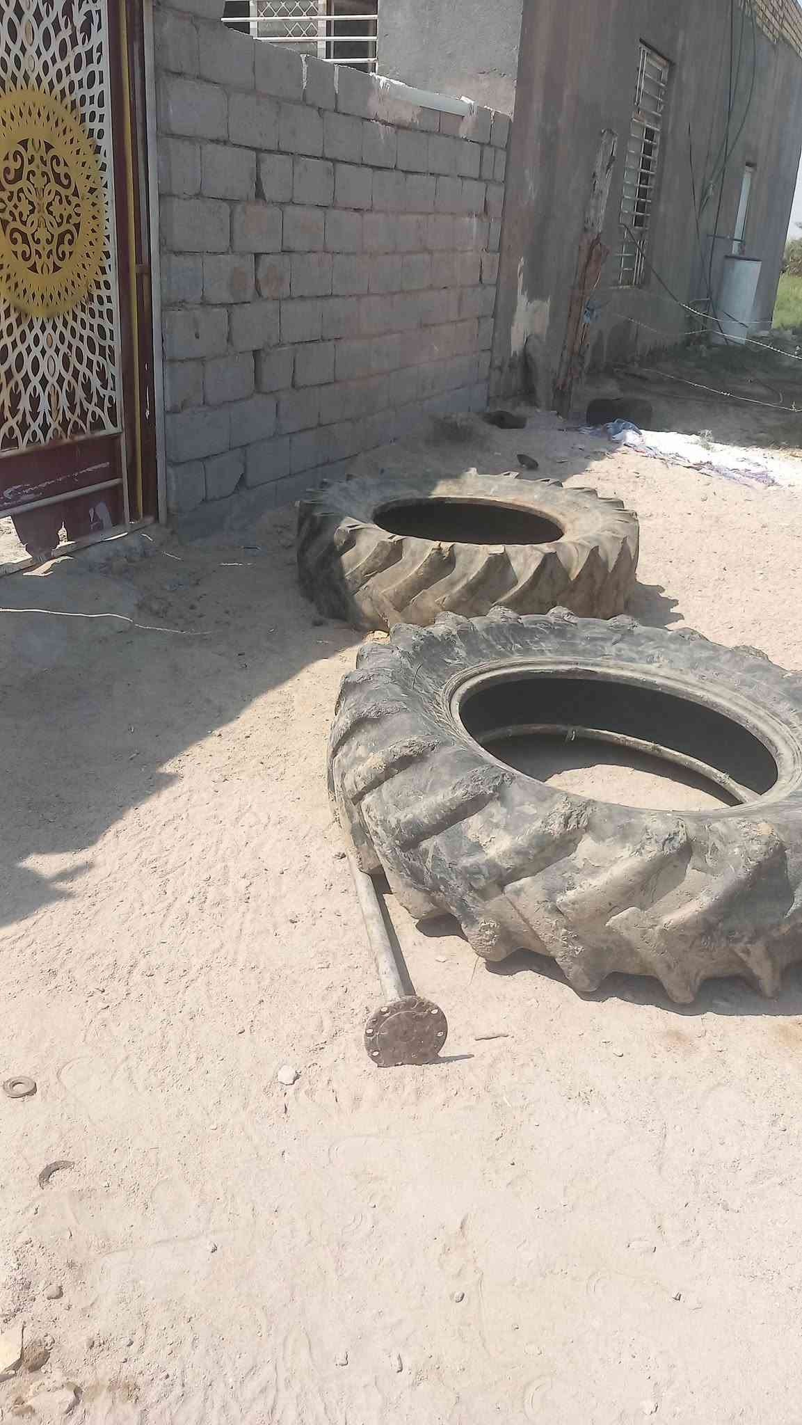 يالله اخوان غراض تفصيخ لبيع  ذرعان   + ظاقطات رفع  مال  مال بلاروس   كير بلاروس شرط محرك بلاروس. فنديشن نظيف حوض كامل معه لبنيد نظيف    اي شي موجود وبسعر مناسب  معه توصيل جميع لمحافظات  *********** وتساب خاص
