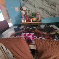طاولة طعام • ٣م • بصره