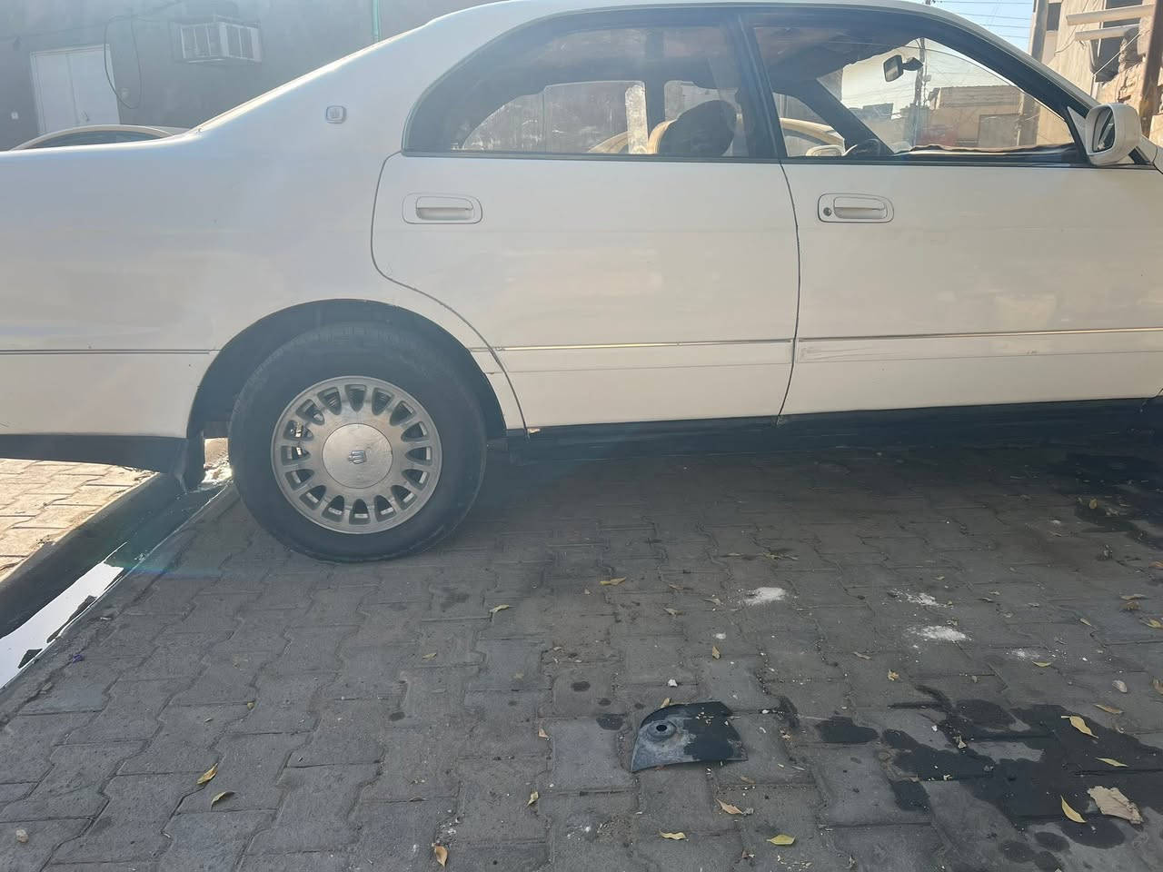السلام عليكم بطه مديل 93كفاله من الظربه و الكصه و النقل السعر 40.  ***********
