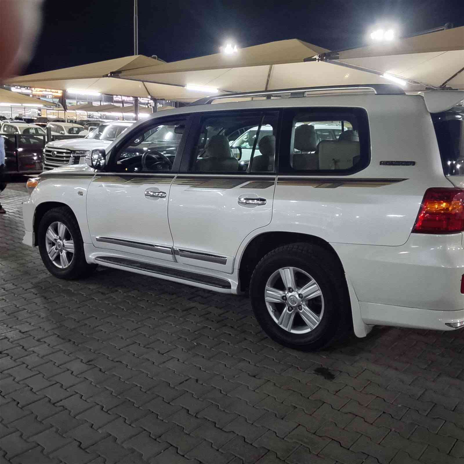 للبيع لاندكروز GXR
سيارة 2009 كفالة عامة 

عدا بارد شبر بالجنطة 

سيارة v6

مكينة 4000سيارة فول مواصفات 

فتحة 

حساسات امامية خلفية 

لاتات زنون 

شاشة كبيرة 

7راكب 

كشن 2 كهرباء 

3قطع تبريد 

كامرة خلفية مكان كربلاء 

السعر التصال على الأرقام

***********7

***********
