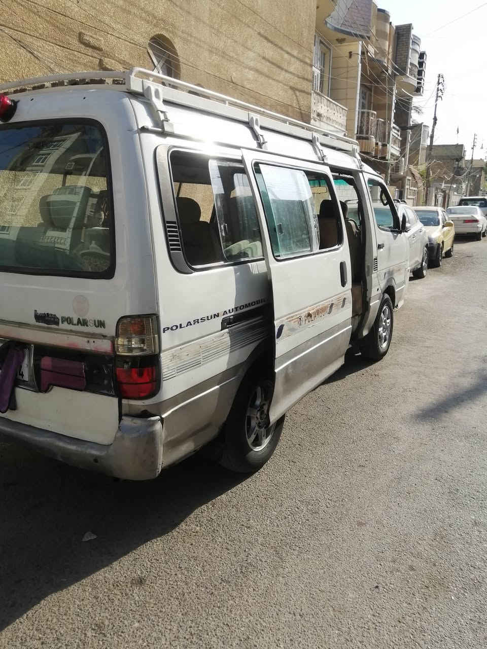 السلام عليكم
سيارة نوع بولارسن 14 نفر/مكينة وگير ونجي اوتوماتيك/تخم تاير جديد وباتري جديد /موديل 2008 غرامات مصفرة ماعليها اي غرامات لا هيئة ولا مرور/رقمها انكليزي جديد بإسمي وتحويلها ثاني يوم احول

للتواصل الاتصال بهذا الرقم (***********)
