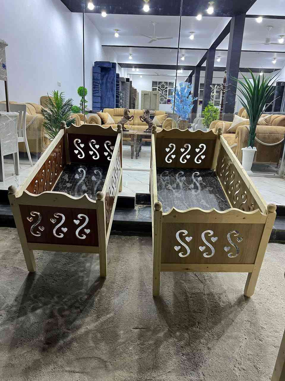 جرابي كبار وزغار شغل مضبوط،
كوت دور العمال الشارع الرئيسي ***********
