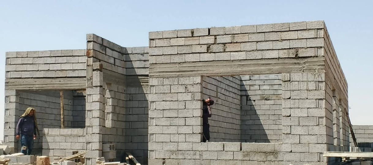 السلام عليكم يوجد كادر بناء متفرغ  شغل هندسه استفسار اتصل و تدلل ***********
