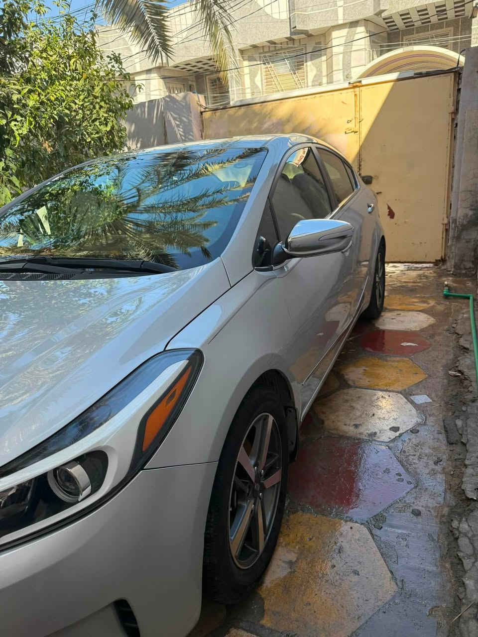 كيا فورتي وارد امريكي 2018 للبيع
رقم اربيل 

حادث امريكا ( الجنطة + حافة الجاملغ الخلفي الايسر) 
وبالعراق تم تبديل بيبان ثنين اصلي تفصيخ جهة اليمين 

بجم كبس 

محرك 2000 دوش 
ماشية 96 
كشنات جلد 
ويل كب 
شاشة 
كامرة خلفية 
تحكمات ستيرن 
لايت زنون 
لايت + بكلايت (لد)
مانع انزلاق 
ABS 
تخم تاير جديد 
تخم بلكات كوري اصلي جديد 
عبوة فيت بم كاملة جديدة
ادامة للبخاخات جديدة 
صدر جديد 
باتري جديد 
جديد اصلي ABS
كلشي جديد بالسيارة 

السعر  115 وبيها مجال 
مكانها النجف الاشرف

***********
