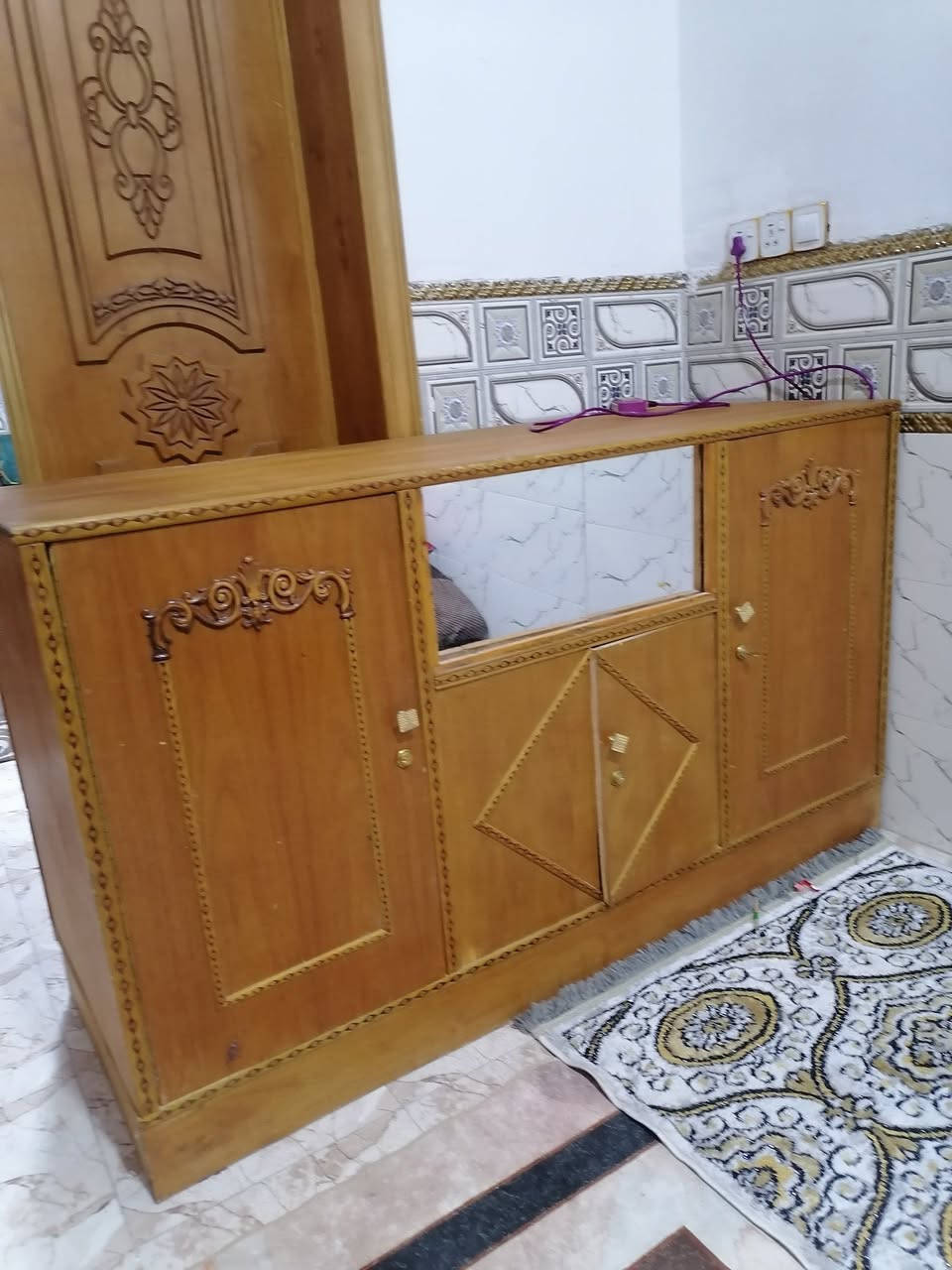 مكلفه بنشر
الشراي يتصل براعيهن***********
