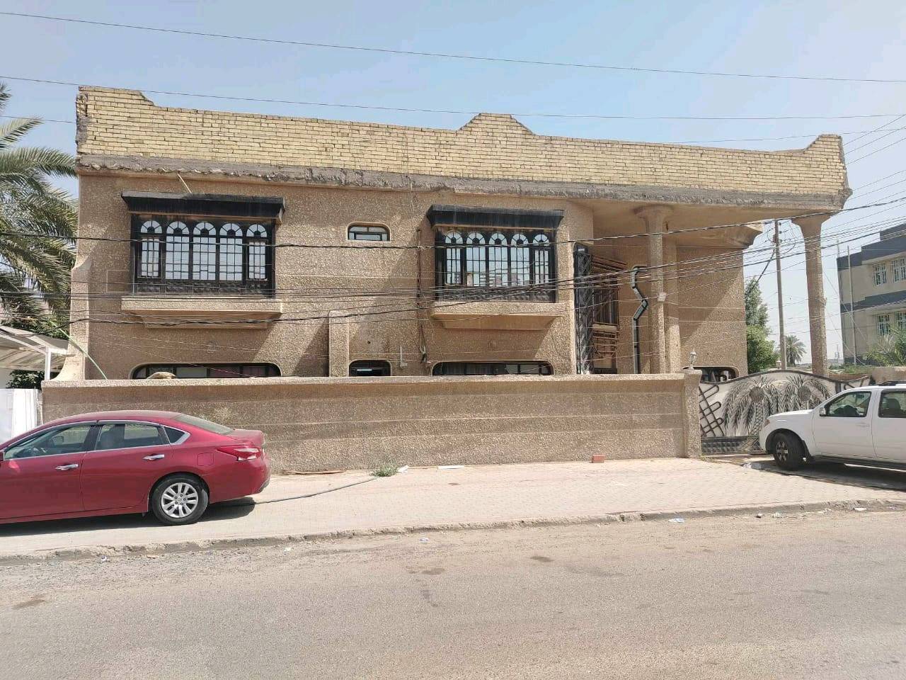 للبيع قطع من دار واجهه ٥ متر ونزال ١٠ متر شارع تجاري عريض ورصيف واسع شارع الاطباء نفس شارع جامع شنشل للاستفسار ***********