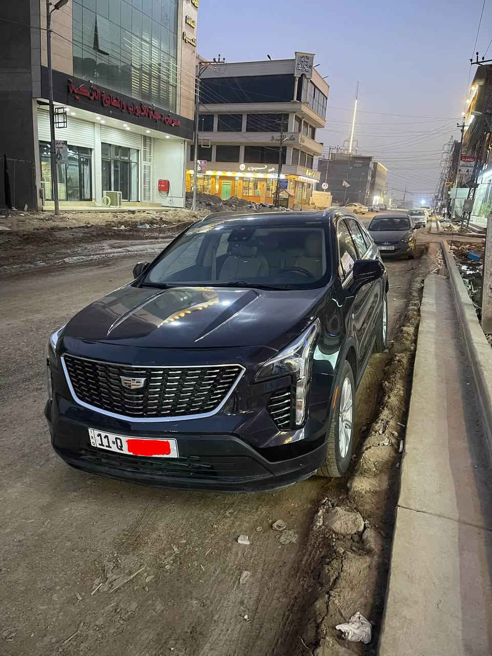 السلام عليكم 

كديلاك XT4  2023
 فول مواصفات فئة لاكجري
جلد فتحه بانوراما 
جنطة كهرباء 
تحديد مسار 
 كشنات تدفئة 
حادث بنيد فقط و موضع بالصور  
 
رقمها  بغداد و بأسمي 
هاتف / ***********
مكان السيارة بغداد

نص مكتوب في الصور:
- 41932365