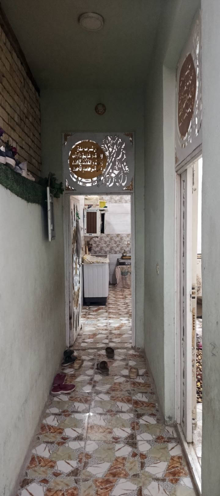 بيت 100 متر حي النداء مفتوح على 30 بناء 2021 رقم القطعه53666 للبيع السعر 63 مليون مع المجال الاتصال على الرقم ***********

