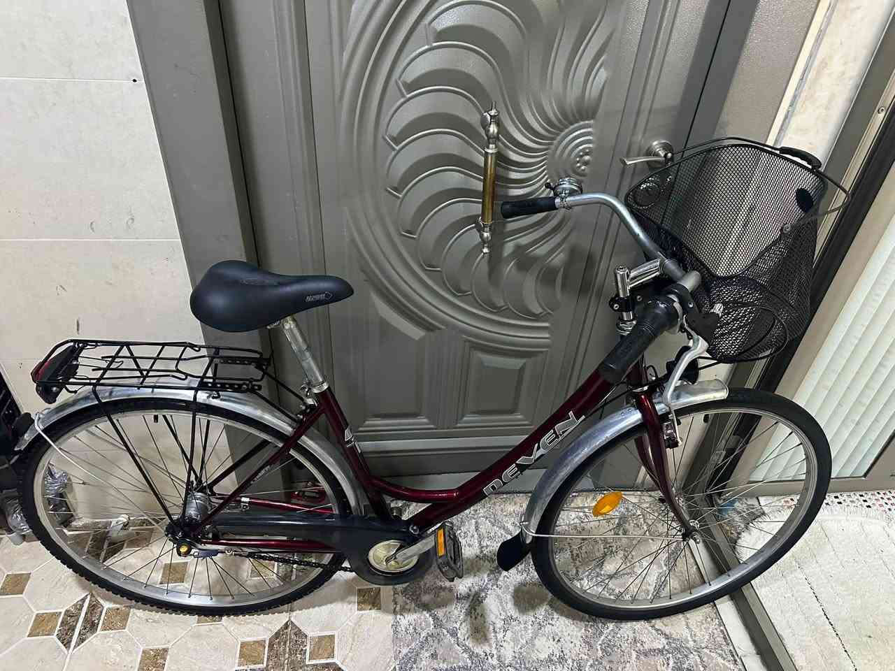بالة الماني
حجم c700/28 

مامستخدم هنأ 

گیڕ دفن 3گیڕ 

سعر 90الف 

عینوان اربیل 

***********

