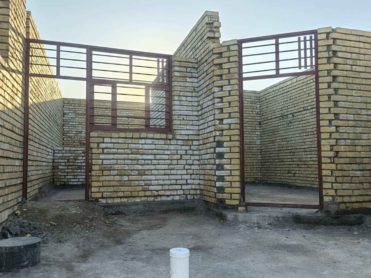 خلفه بناء متفرق ***********
